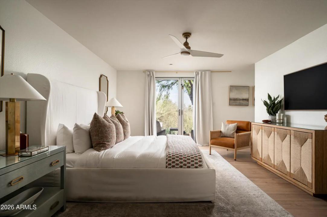 Real Estate Picture 18