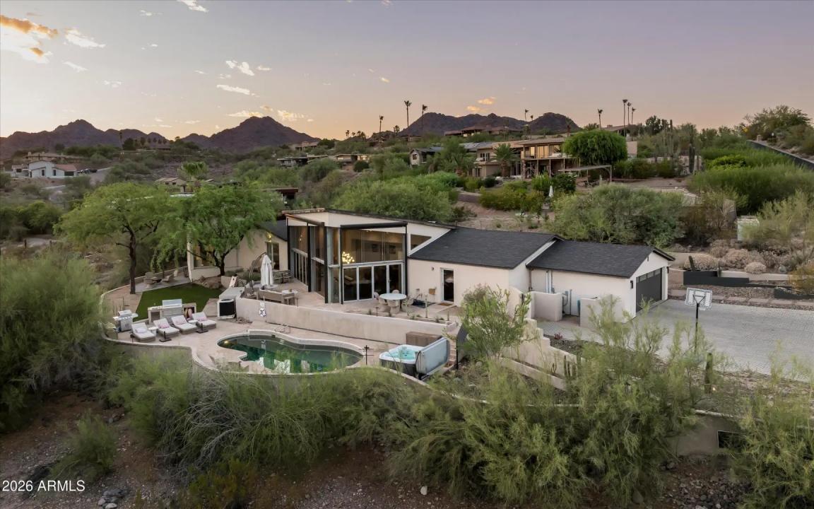Real Estate Picture 37