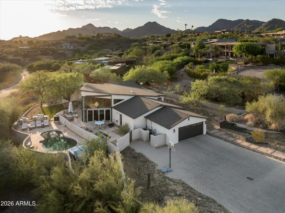Real Estate Picture 38