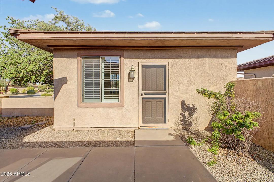 Real Estate Picture 5