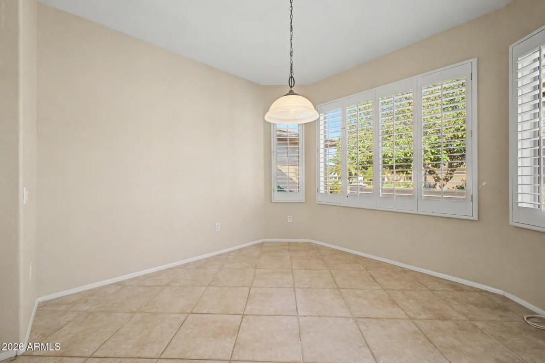 Real Estate Picture 10