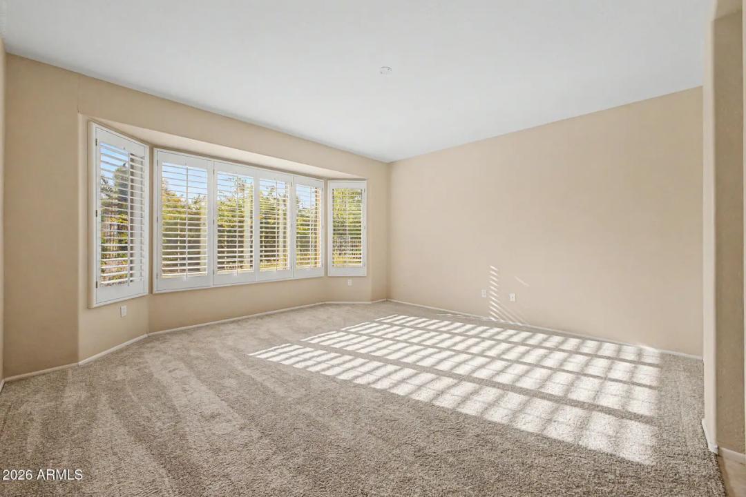 Real Estate Picture 16