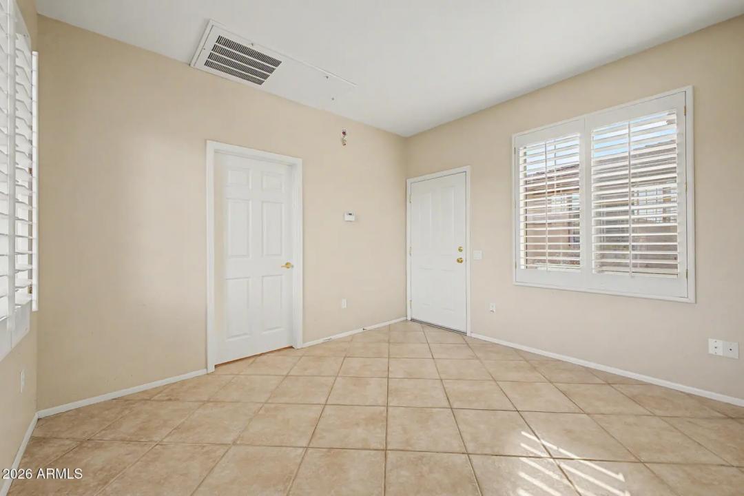 Real Estate Picture 23
