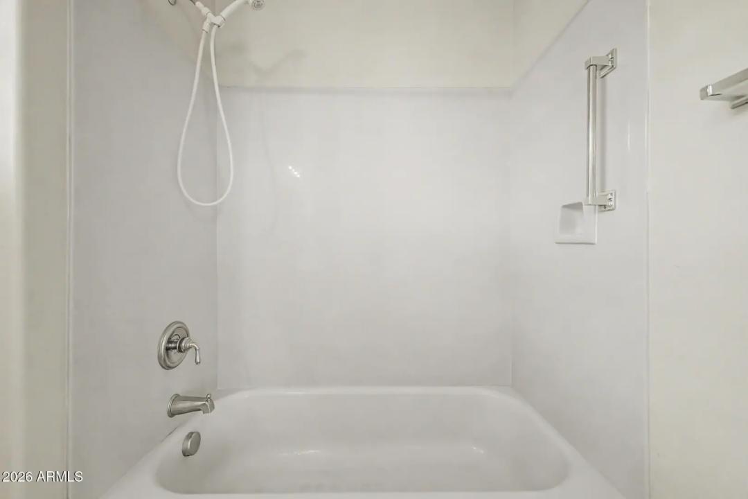 Real Estate Picture 25
