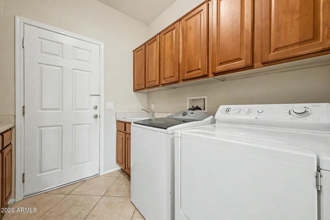 Real Estate Picture 30