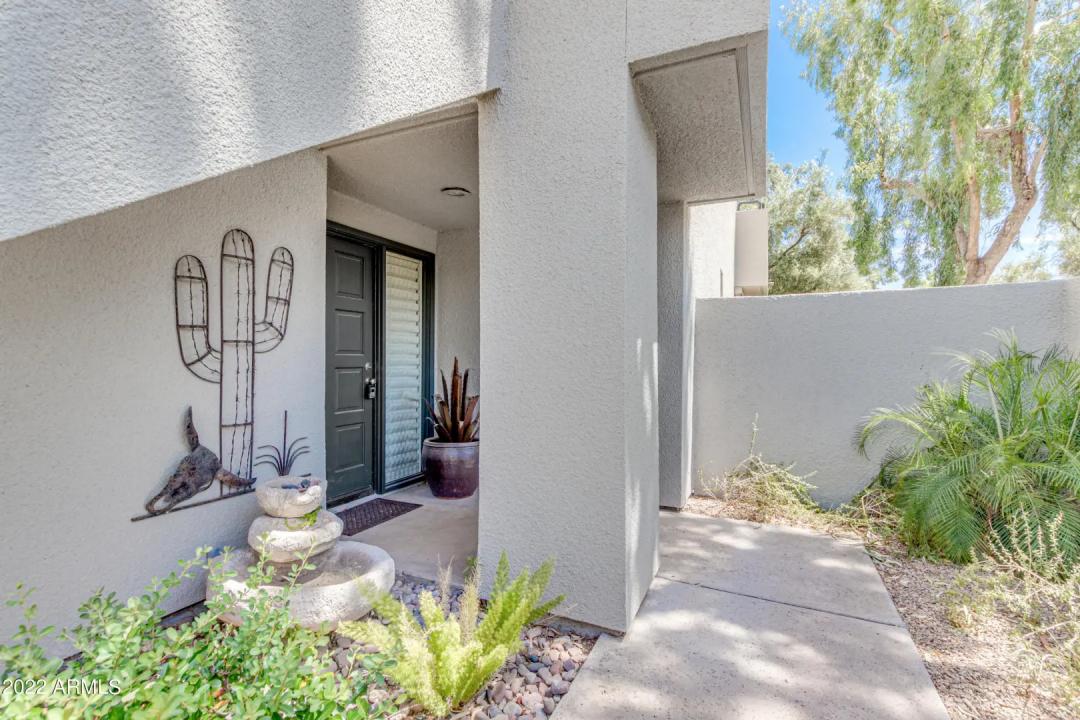 Real Estate Picture 2