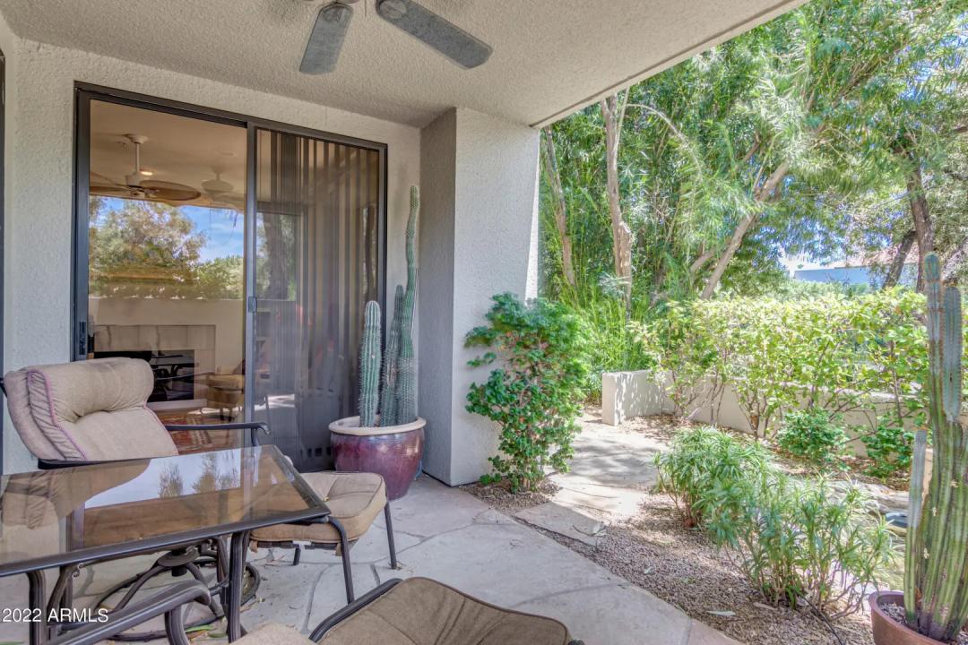 Real Estate Picture 14