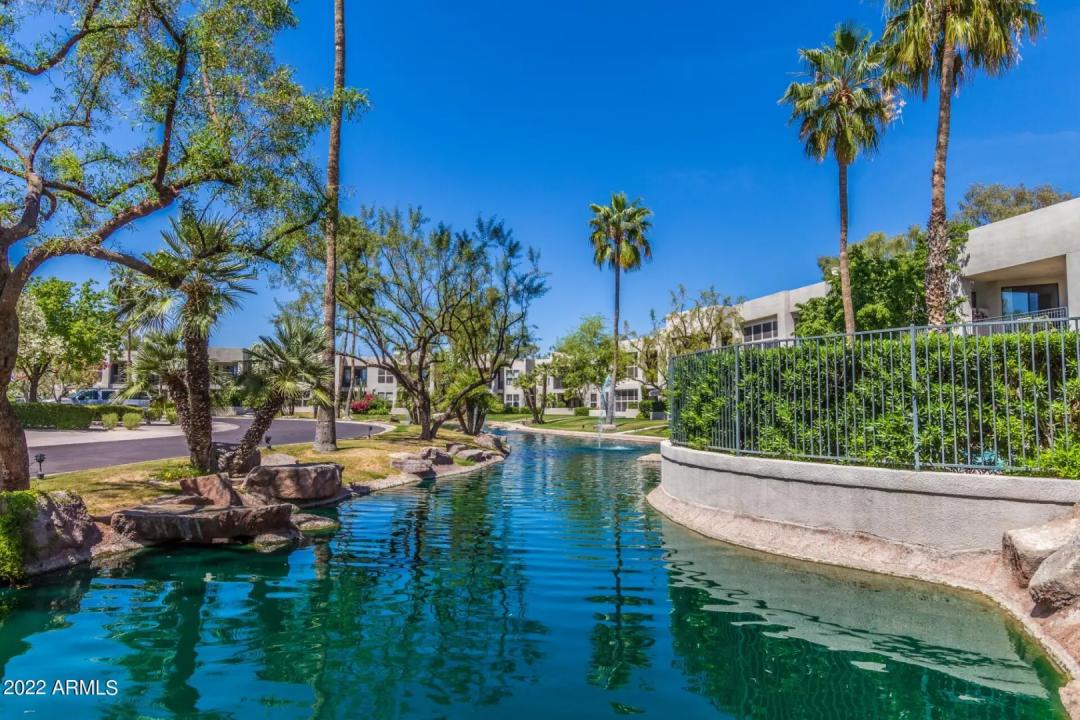 Real Estate Picture 17