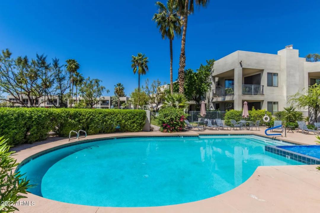 Real Estate Picture 18