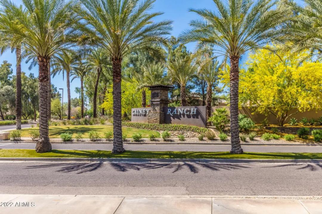 Real Estate Picture 19