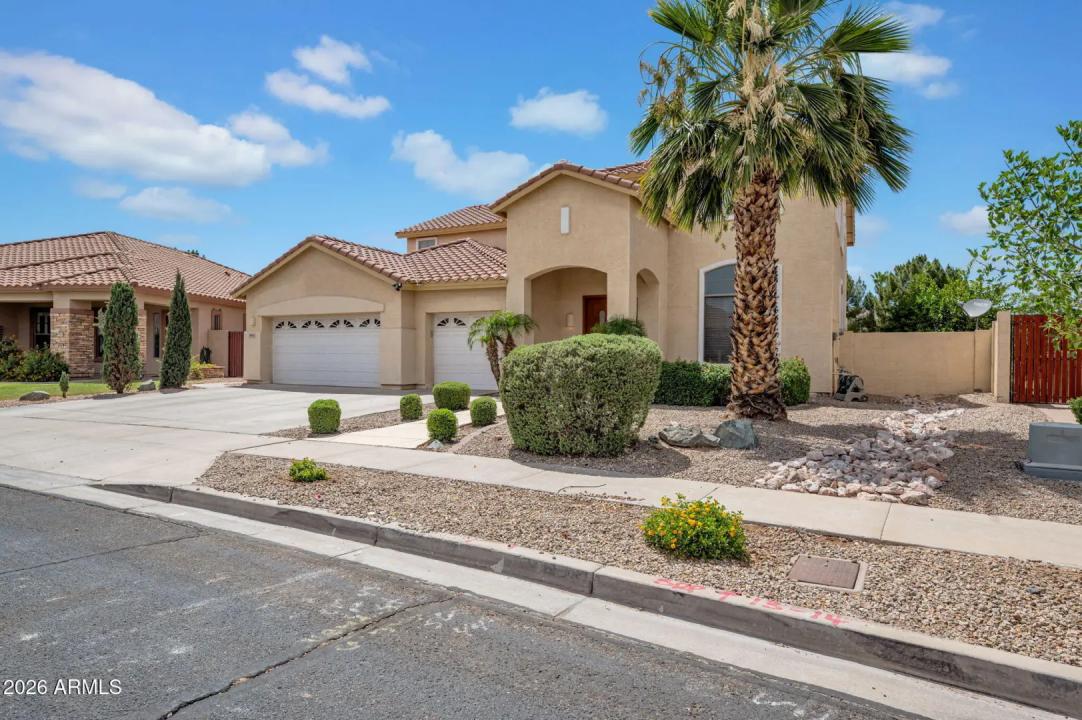 Real Estate Picture 2