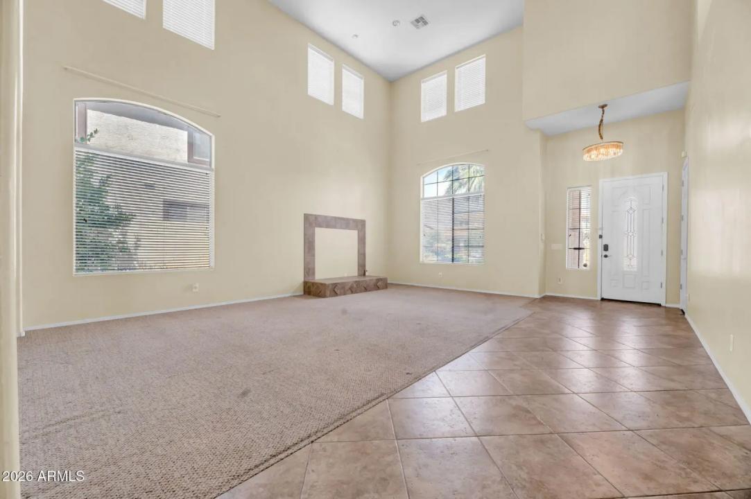 Real Estate Picture 3