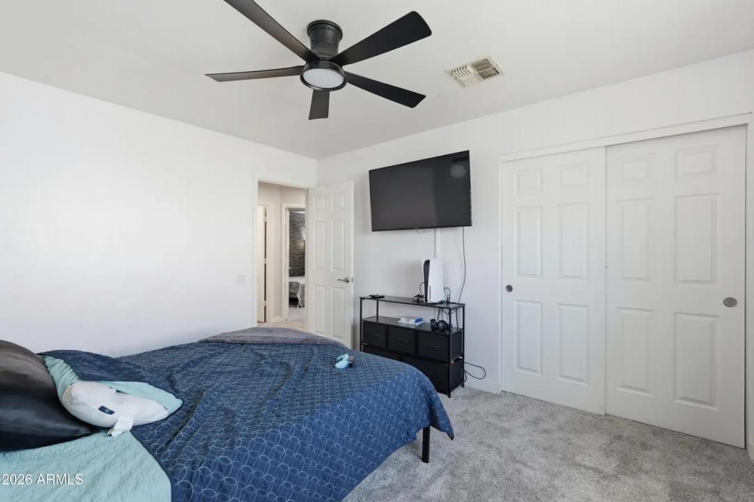 Real Estate Picture 35