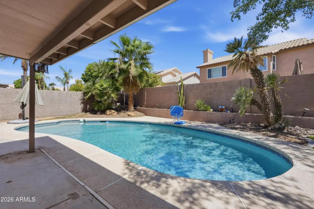 Real Estate Picture 2