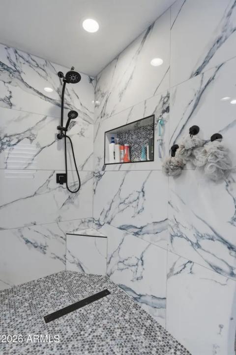 Real Estate Picture 30
