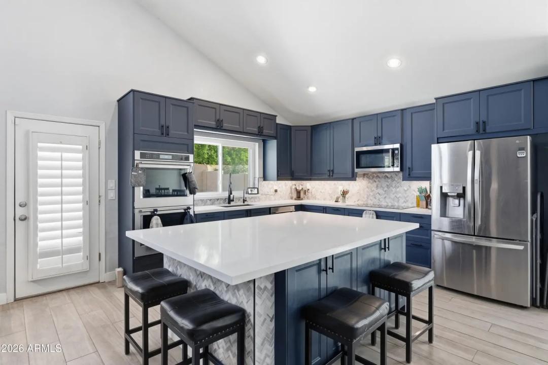 Real Estate Picture 19