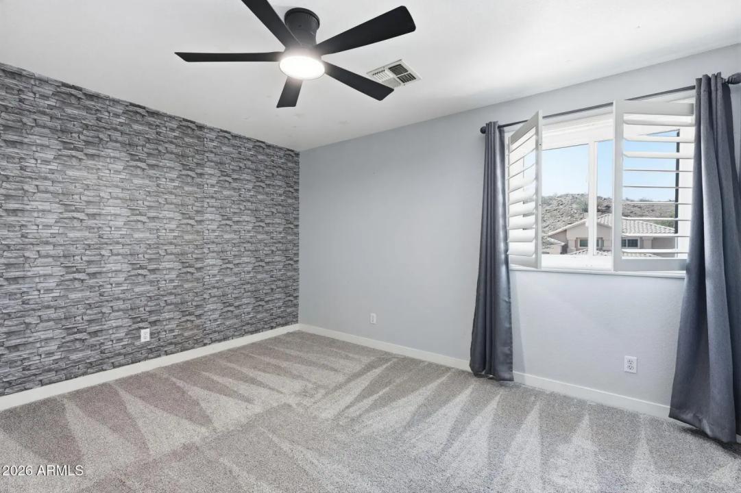 Real Estate Picture 41