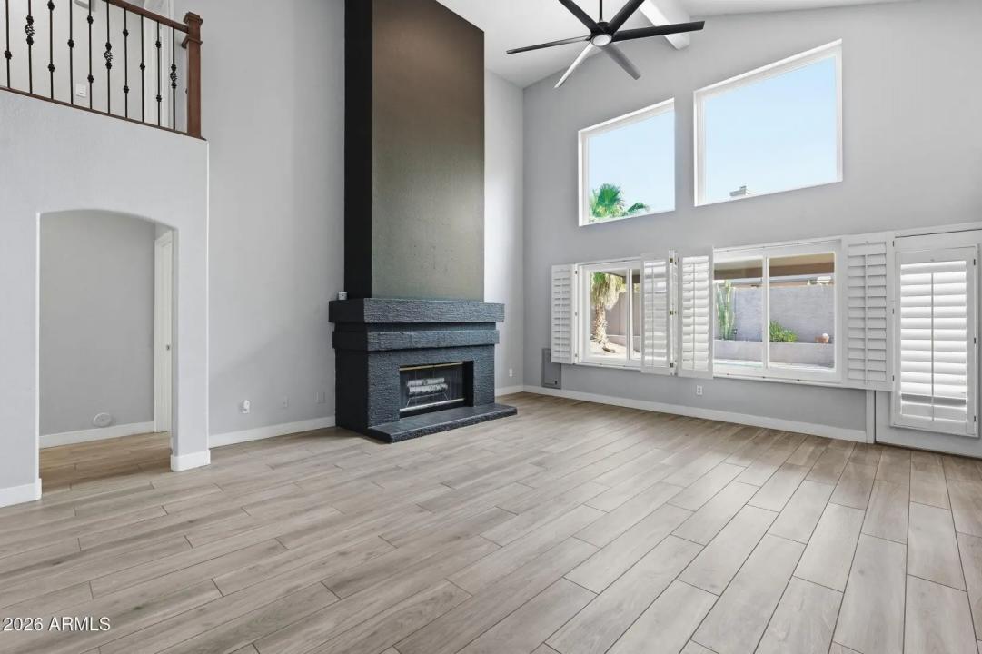 Real Estate Picture 19