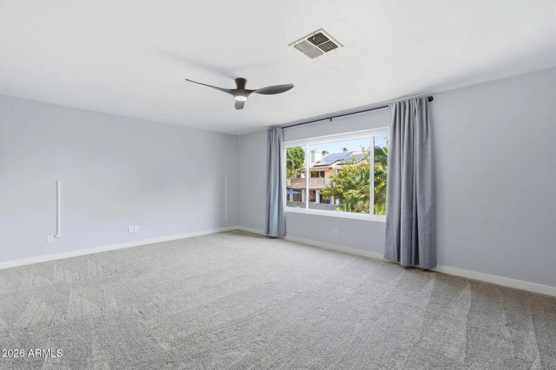 Real Estate Picture 37