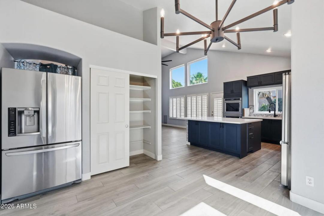 Real Estate Picture 22