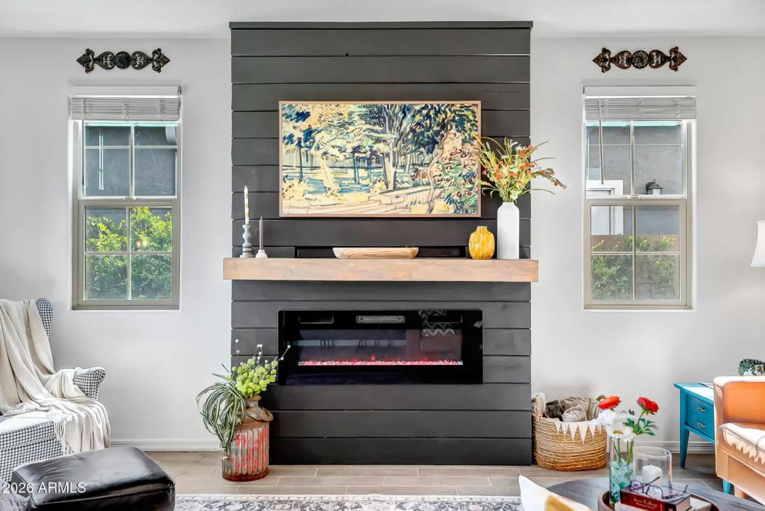 Real Estate Picture 9