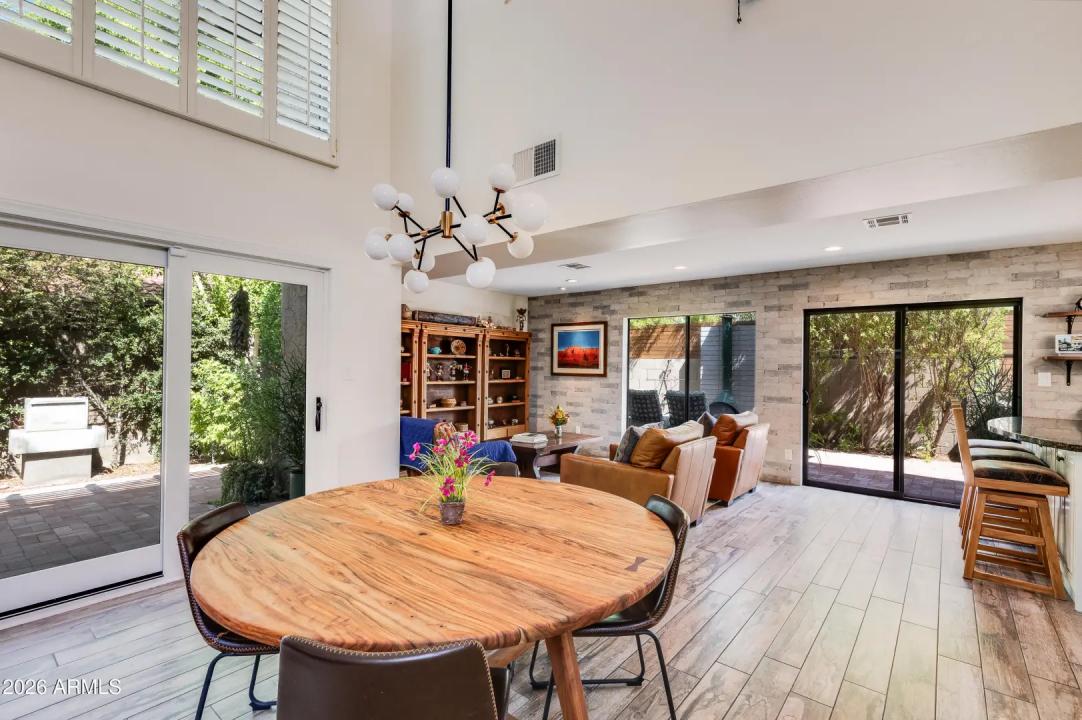 Real Estate Picture 3