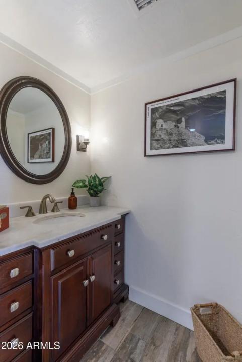 Real Estate Picture 17