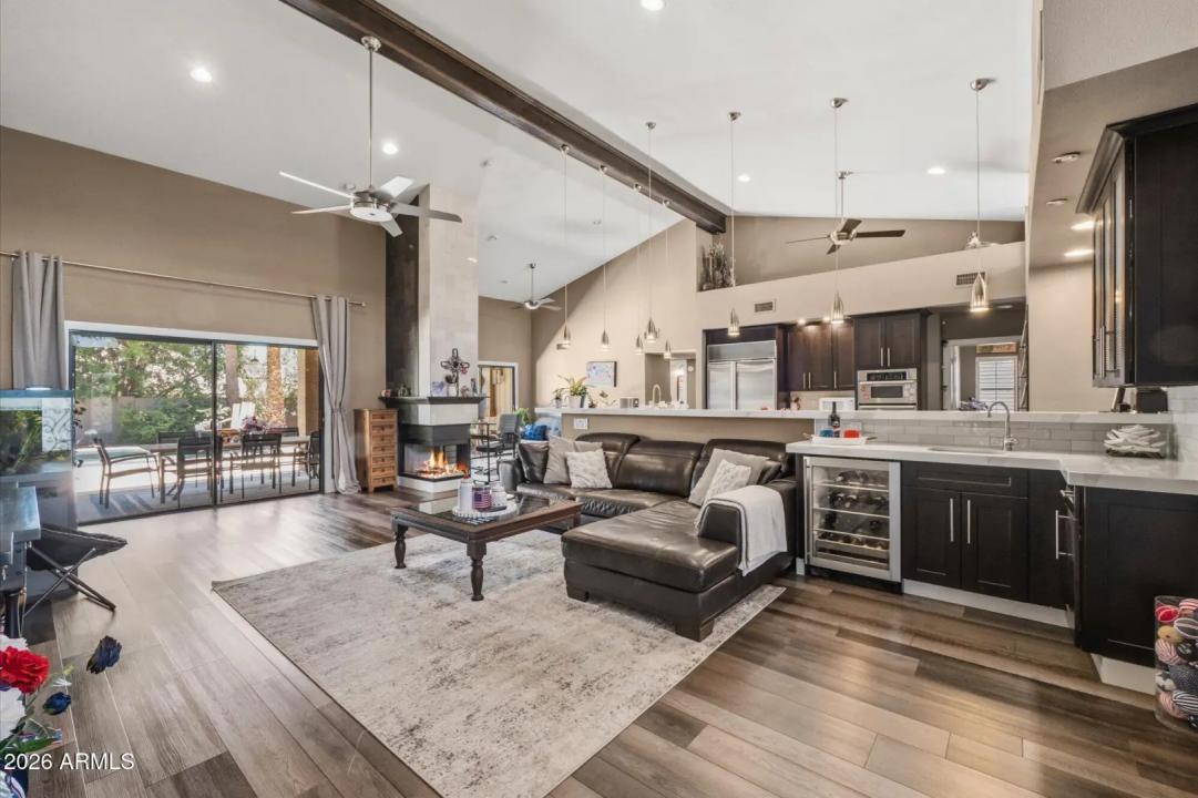 Real Estate Picture 2