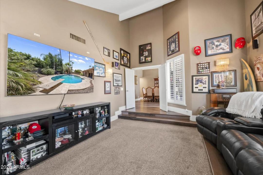 Real Estate Picture 13