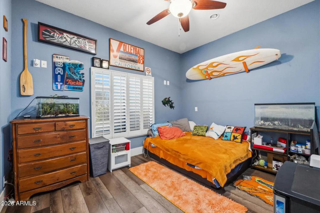 Real Estate Picture 19