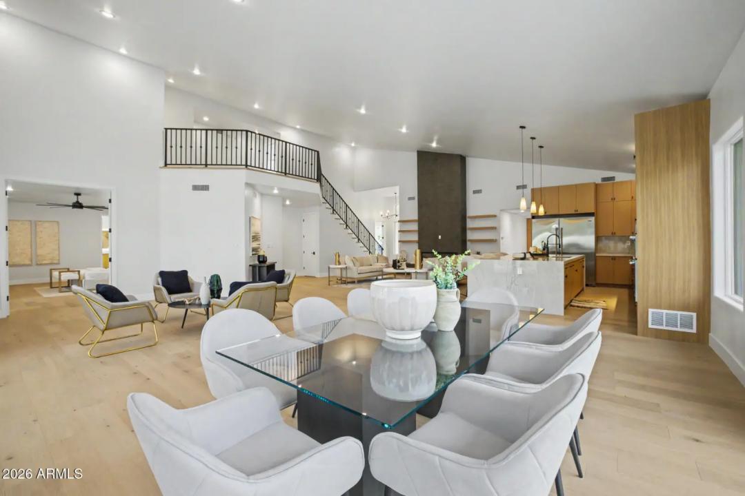 Real Estate Picture 9