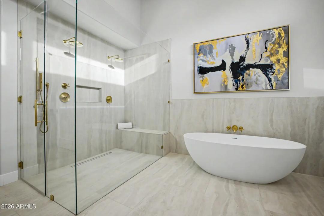 Real Estate Picture 16