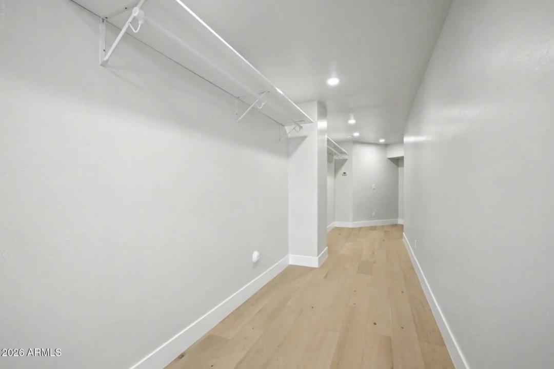 Real Estate Picture 18