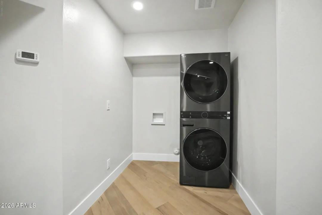Real Estate Picture 19