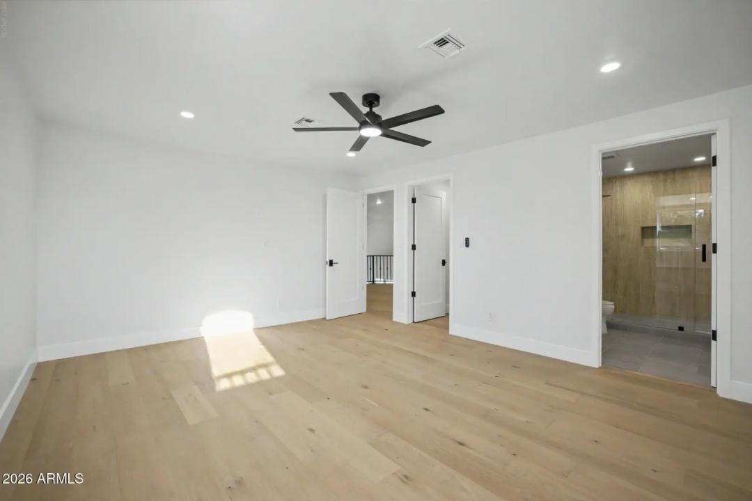 Real Estate Picture 27