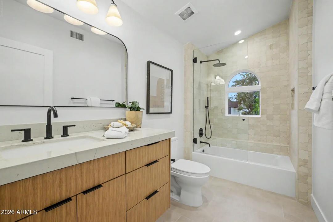 Real Estate Picture 31