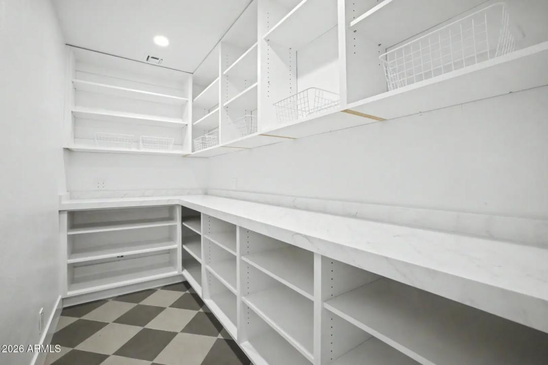 Real Estate Picture 34