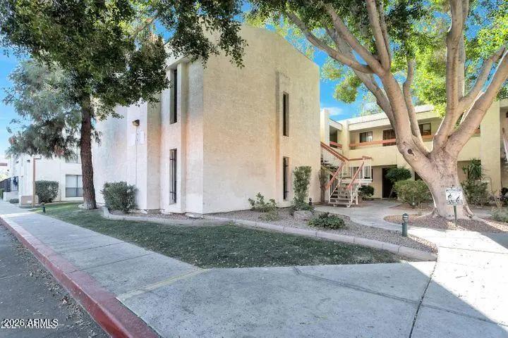 Real Estate Picture 1