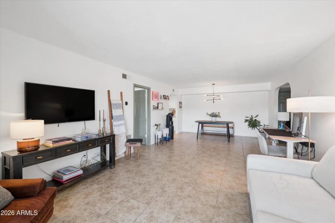 Real Estate Picture 13