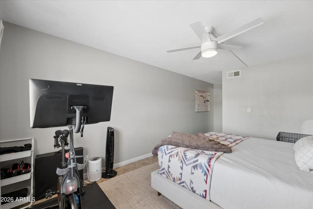 Real Estate Picture 7