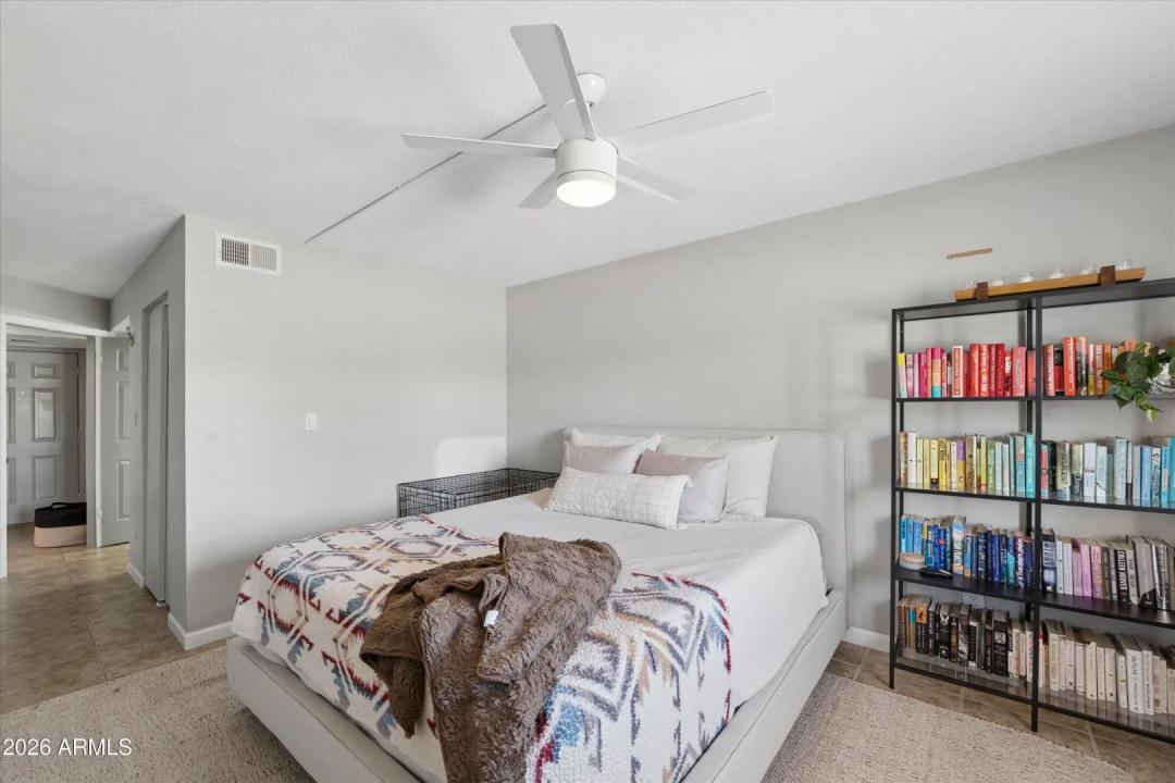 Real Estate Picture 6
