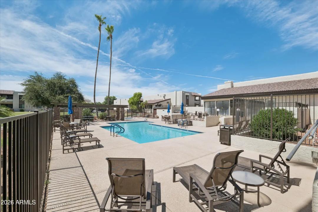 Real Estate Picture 24
