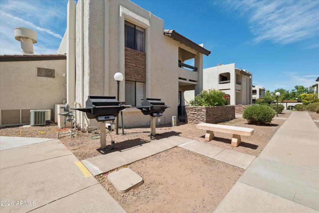 Real Estate Picture 26