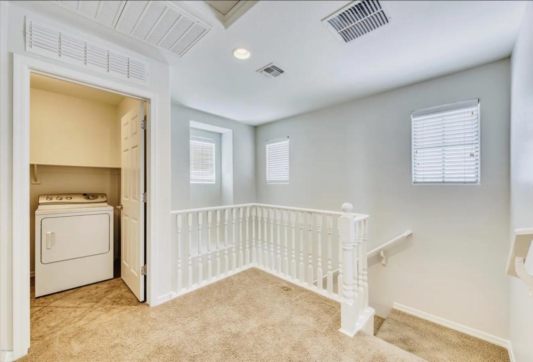 Real Estate Picture 11