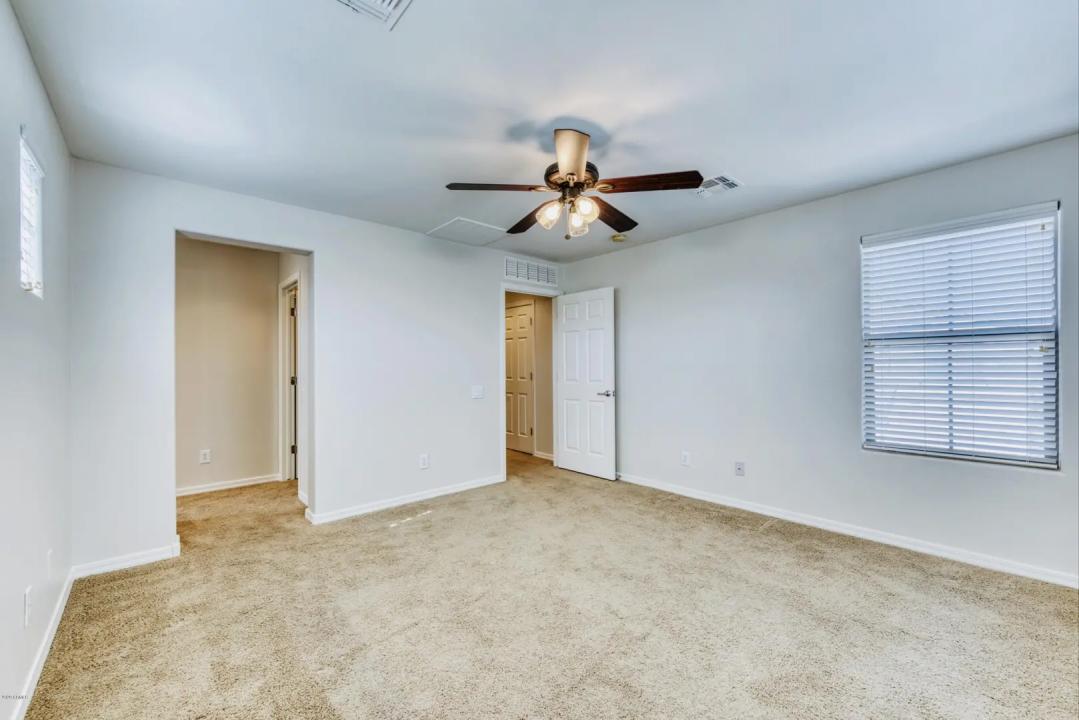 Real Estate Picture 15