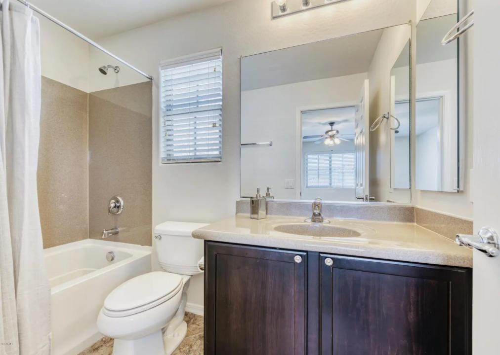 Real Estate Picture 17