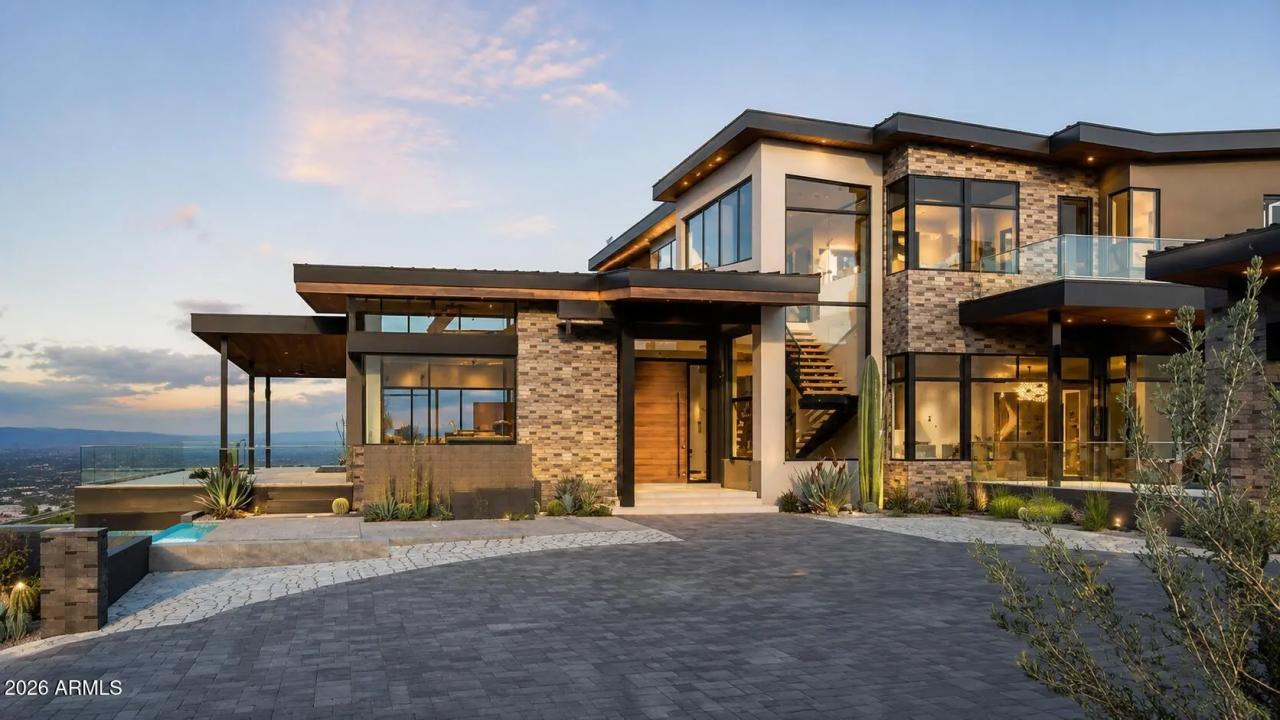 Real Estate Picture 3