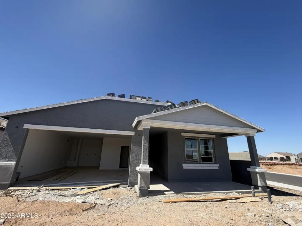 Real Estate Picture 3