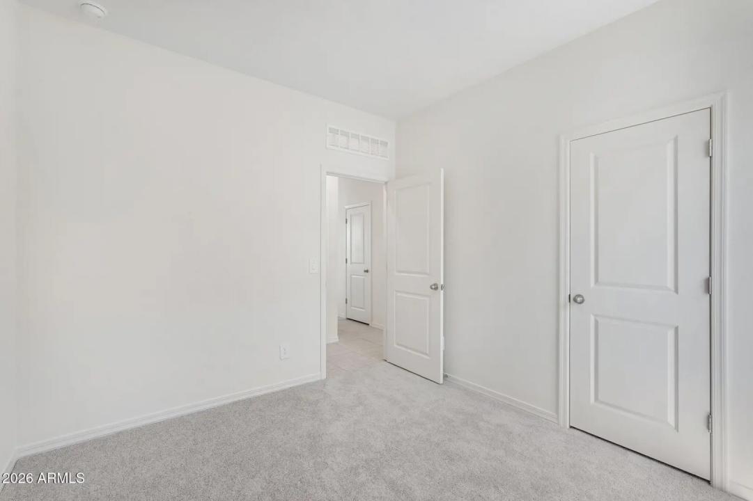Real Estate Picture 25