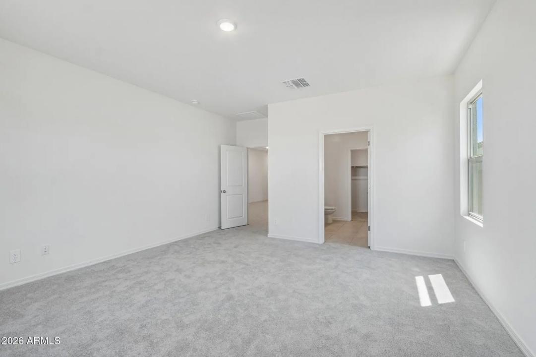 Real Estate Picture 26